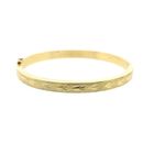 Afbeelding 1 van Gouden slavenarmband met gravures; Maat M/L