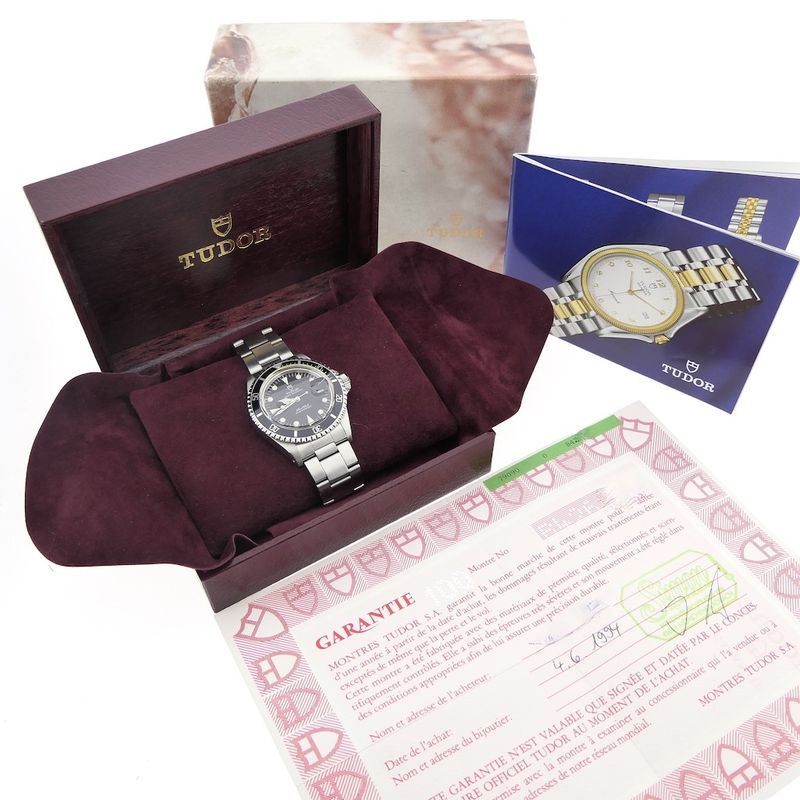 Image 4 of Tudor Submariner; Men's diving watch