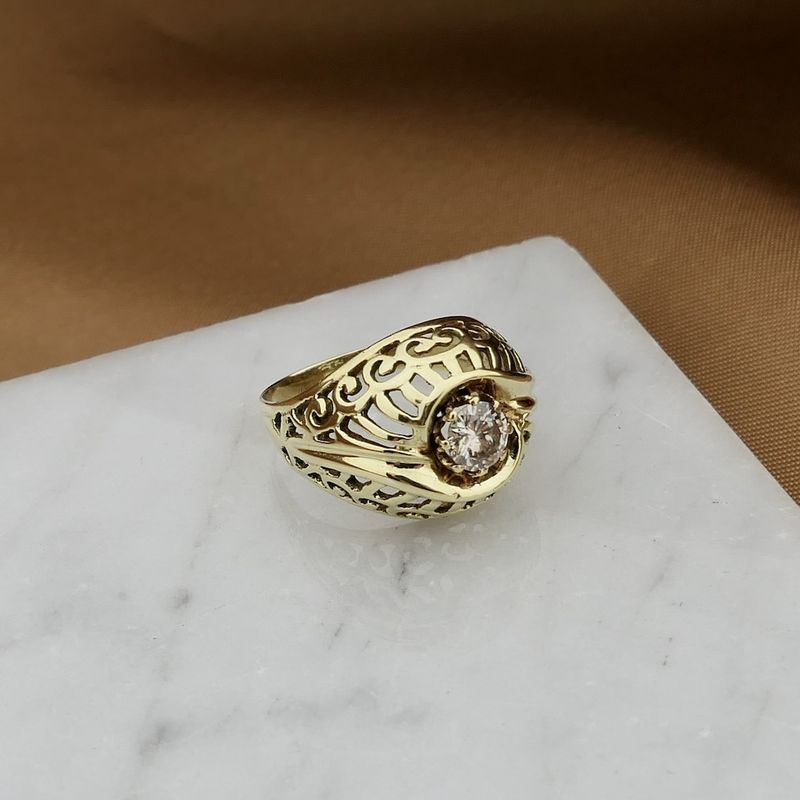Image 8 of Gold domed ring with diamond; 0.47 ct.