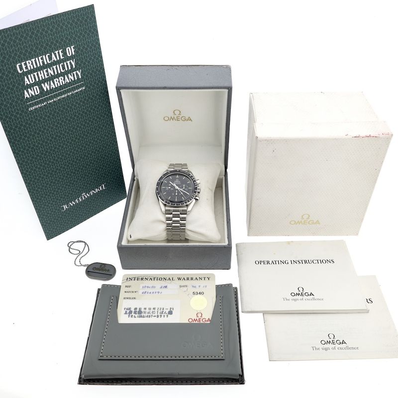 Image 22 of Omega Speedmaster Professional Moonwatch 3590.50.00; Chronograph men's watch (full set 1996)