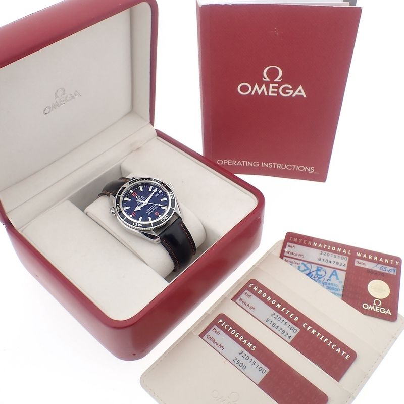 Image 3 of Omega Seamaster Planet Ocean; Men's diving watch