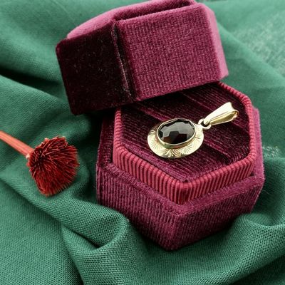 Vintage gold pendant with garnet Image 2 of Vintage gold pendant with garnet