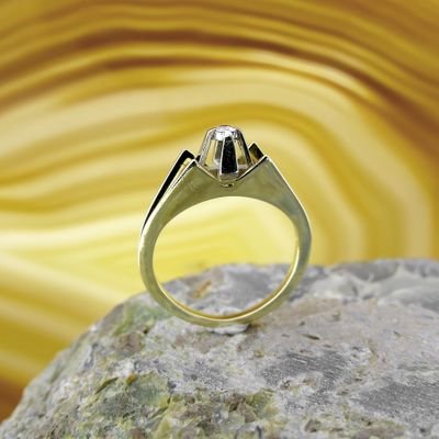 Gold ring with diamond 0.04 ct. Image 2 of Gold ring with diamond 0.04 ct.