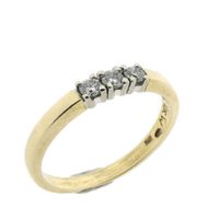 Gold Le Chic row ring with diamonds | 0.24 ct.