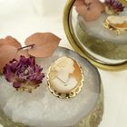 Image 2 of Gold brooch/pendant with cameo and diamond