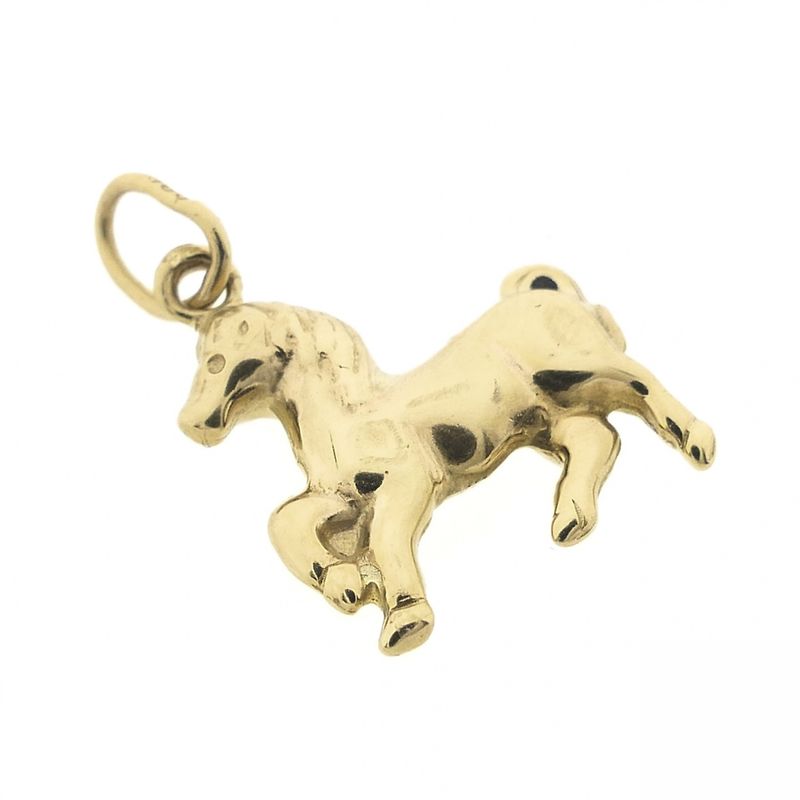 Image 5 of Gold pendant of a horse