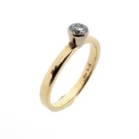 Bicolor solitaire ring with diamond 0.20 ct.