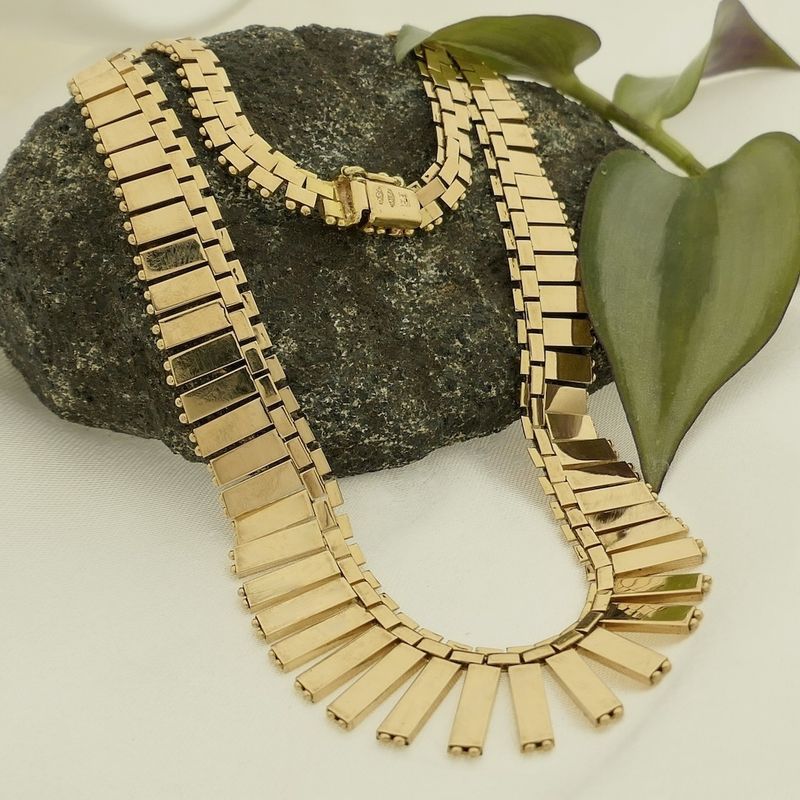 Image 2 of Gold Cleopatra necklace