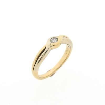 Two-tone gold ring with 0.08 ct diamond. Image 1 of Two-tone gold ring with 0.08 ct diamond.