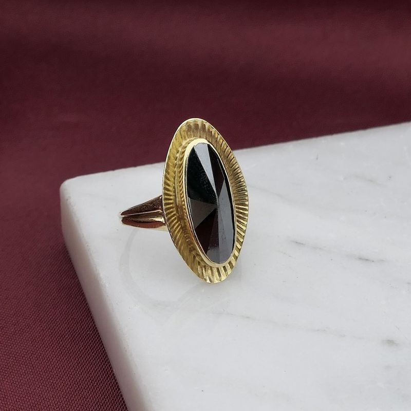 Image 6 of Gold ring with hematite