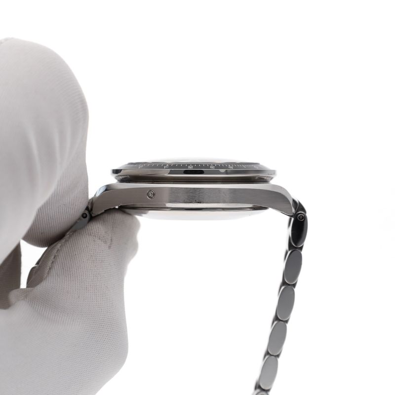 Image 6 of Omega Speedmaster Automatic Day-Date 3520.50.00; Chronograph men's watch with triple calendar