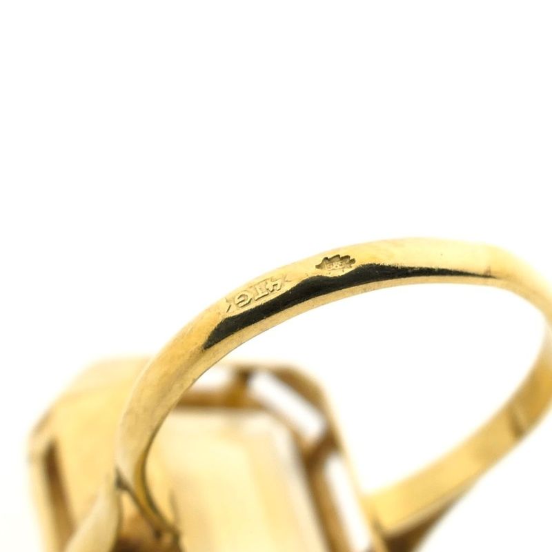 Image 8 of Gold ring set with synthetic yellow gemstone