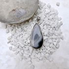 Image 2 of Silver pendant with agate