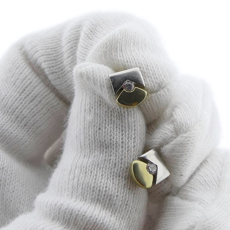 Image 5 of Bicolor gold stud earrings with zirconia