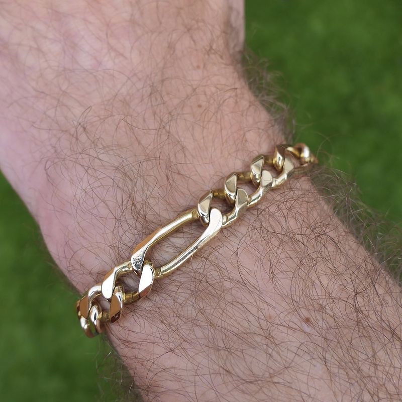 Image 9 of Gold Figaro link bracelet