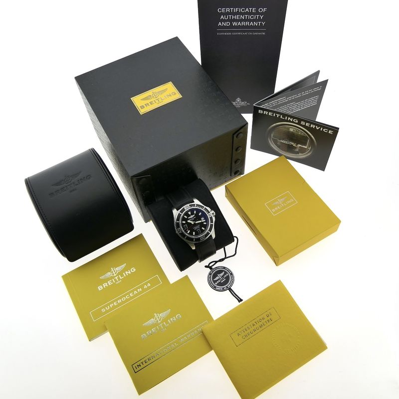 Image 4 of Breitling SuperOcean 44 A17391; Automatic men's diving watch