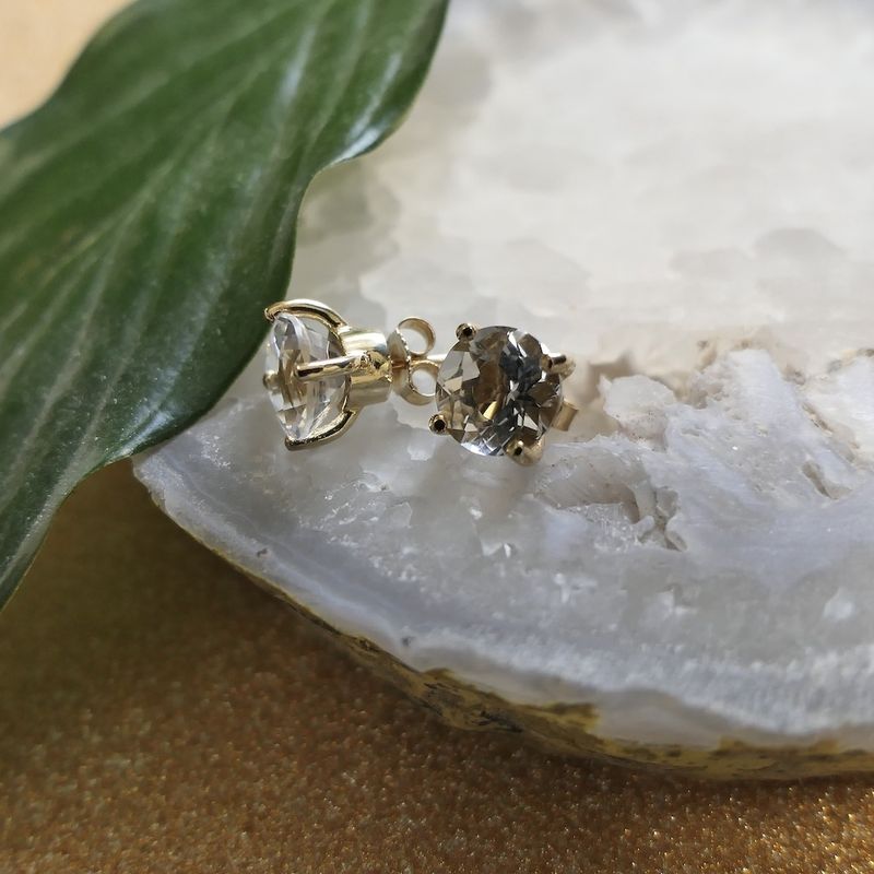 Image 5 of 9 carat solitaire stud earrings with zirconia