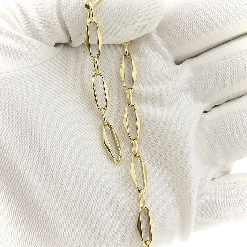 Image 9 of Gold closed forever bracelet