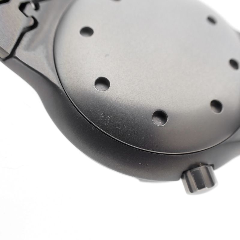 Image 7 of IWC Porsche Design Ocean 2000 'Kampfschwimmer'; Titanium diving watch