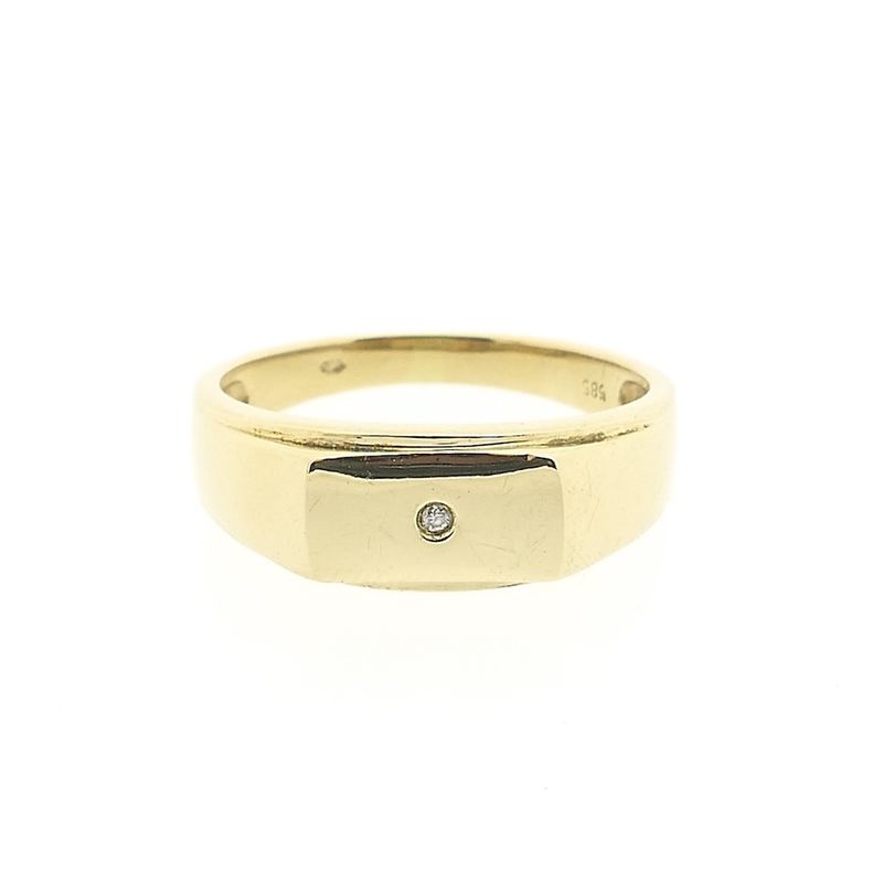 Image 5 of Gold signet ring with diamond; 0.01 ct.