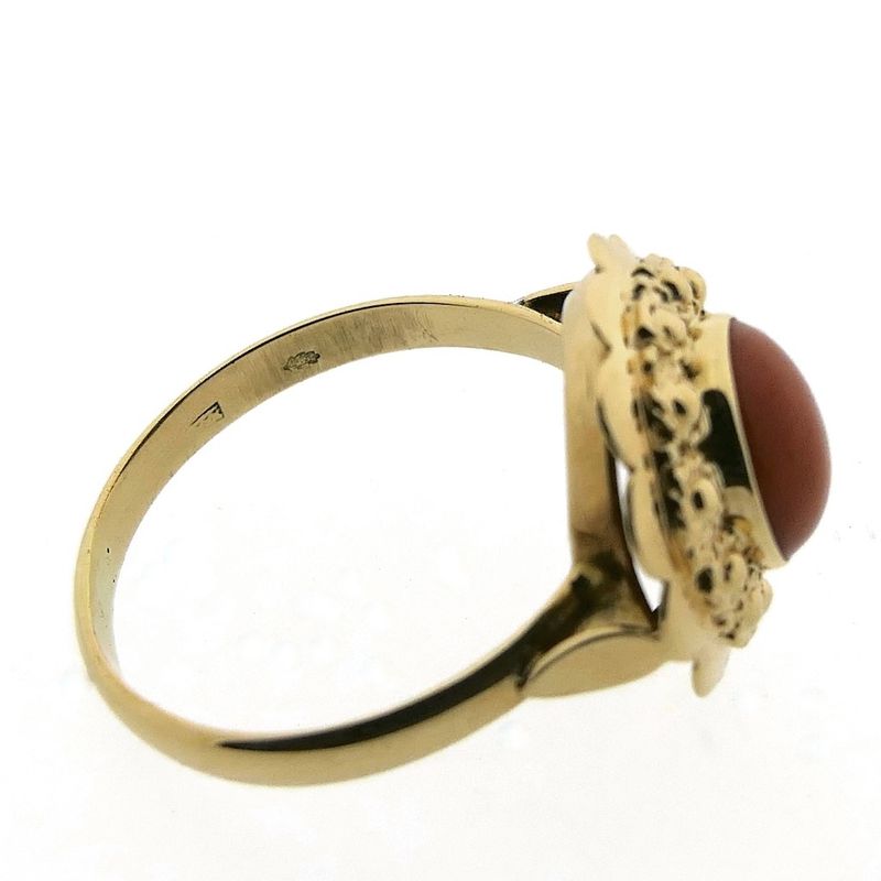 Image 5 of Gold ring with red coral | Vintage