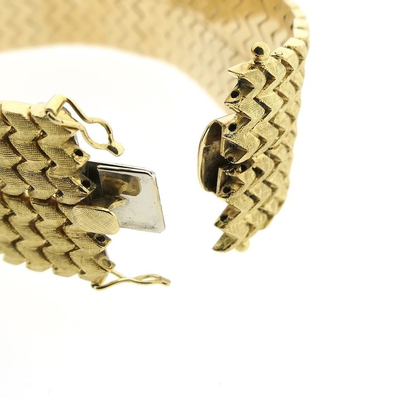 Image 6 of Vintage gold wide link bracelet