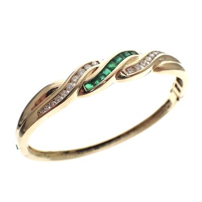 Gold bracelet with emerald and diamond 0.51 ct.; Vintage | Ø 57 mm Image 1 of Gold bracelet with emerald and diamond 0.51 ct.; Vintage | Ø 57 mm