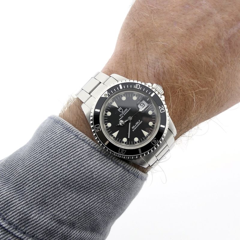 Image 9 of Tudor Submariner; Men's diving watch