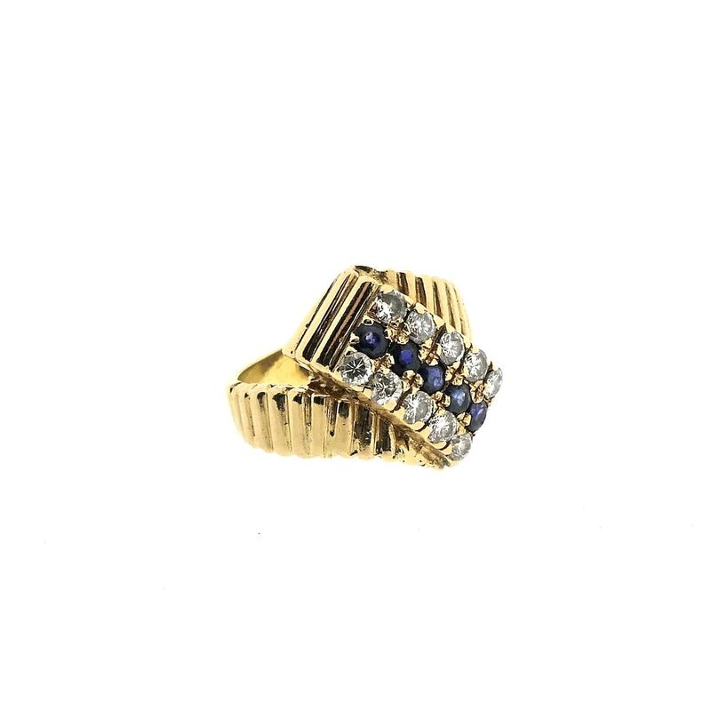 Image 3 of Gold ring with sapphire and diamonds; 0.50 ct.