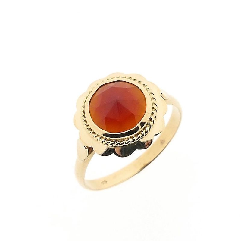 Image 1 of Vintage gold ring with carnelian