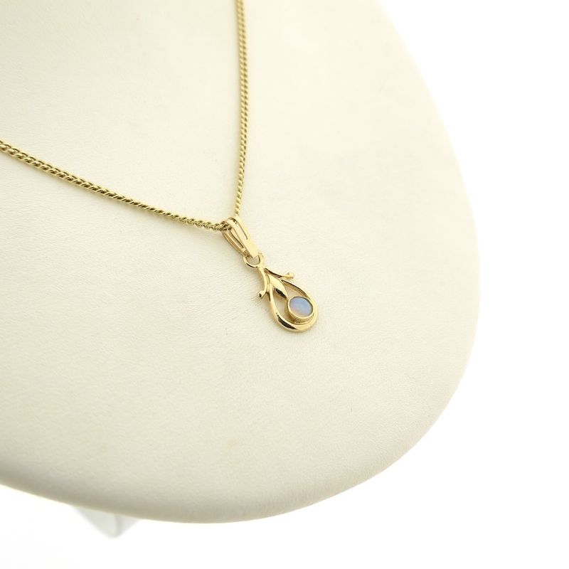 Image 8 of Gold pendant with white opal
