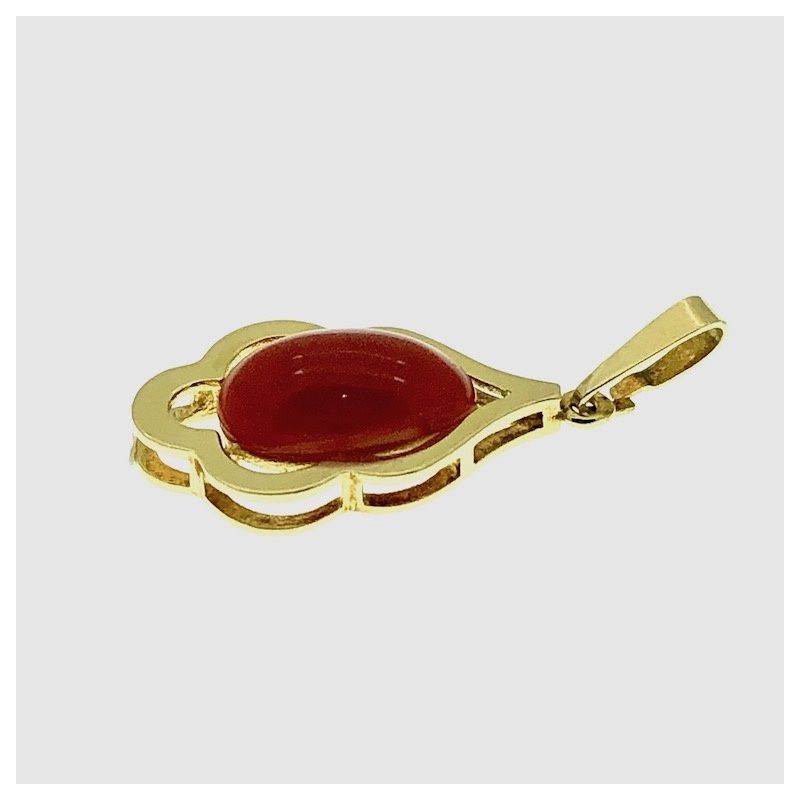 Image 4 of Gold pendant with oval cut carnelian stone