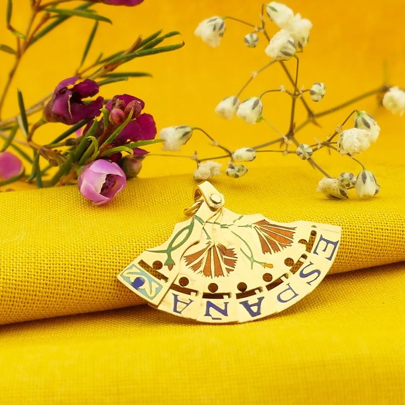 Image 2 of Gold pendant of a Spanish fan with enamel