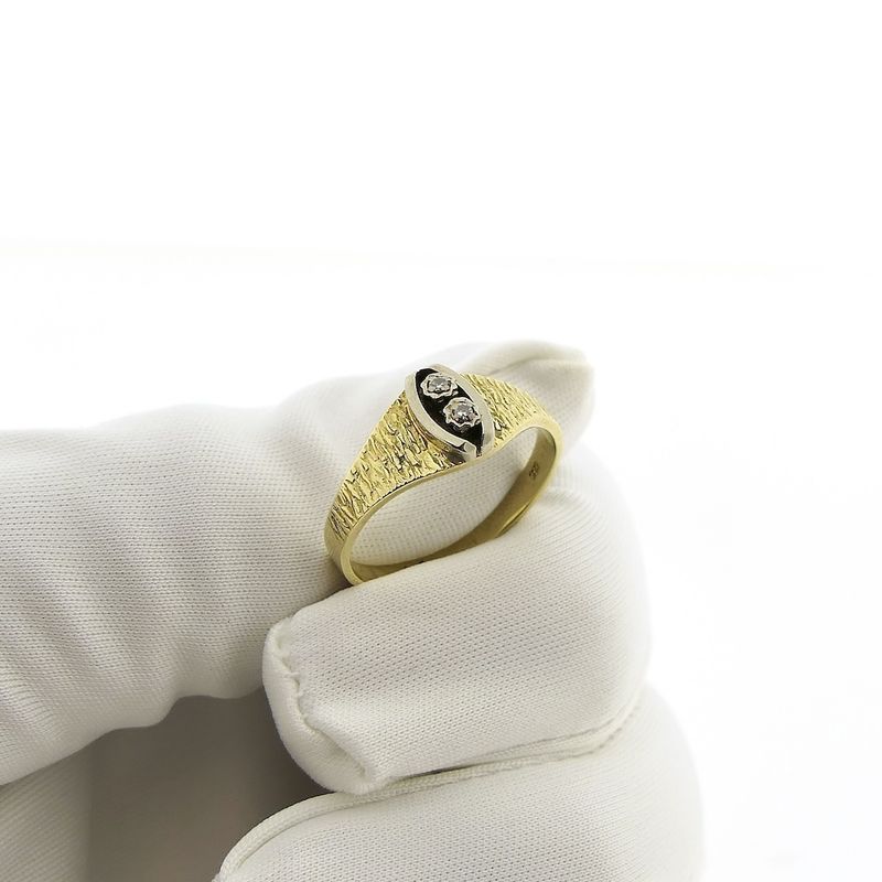 Image 10 of Two-tone gold ring with diamond; 0.03 ct.