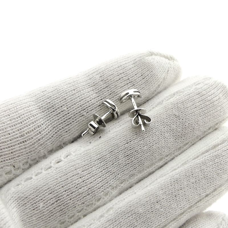 Image 5 of White gold moon-shaped stud earrings with diamond; 0.03 ct.