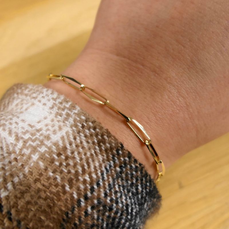 Image 11 of Gold closed forever bracelet