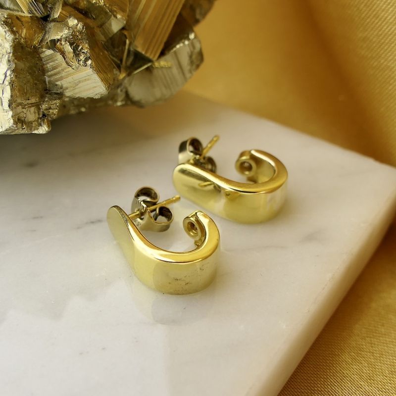 Image 2 of 9 carat semi-circular earrings with zirconia