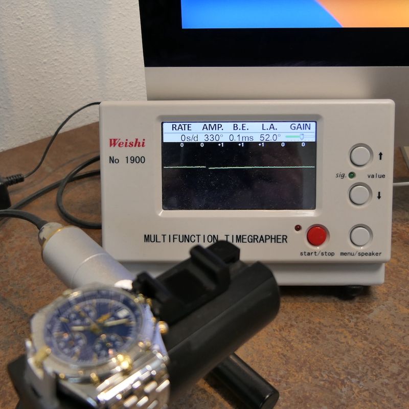 Image 17 of Breitling Chronomat B13050.1; Gold/steel men's watch