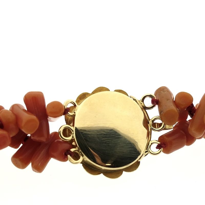 Image 7 of Blood coral bead necklace with gold clasp; Antique | 41 cm