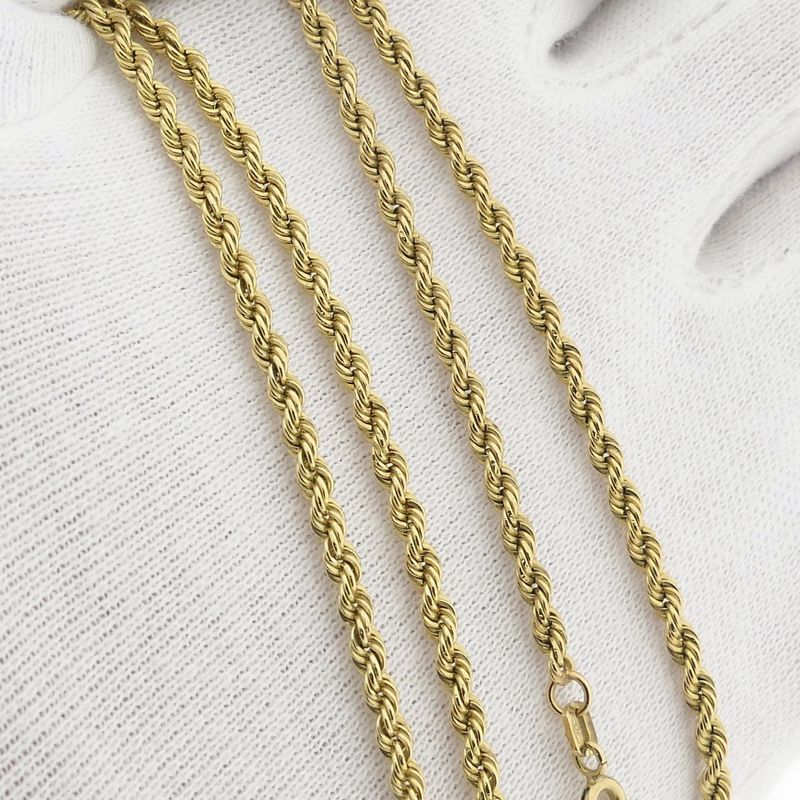 Image 8 of 9 carat twisted link chain