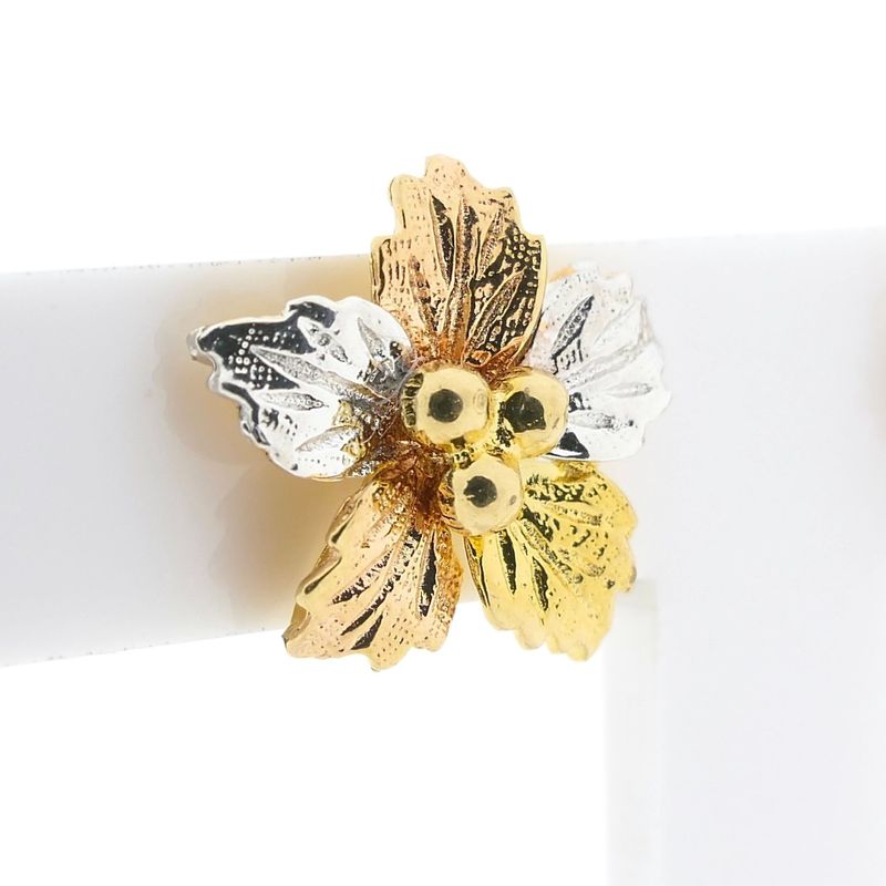 Image 4 of Tricolor gold flower stud earrings