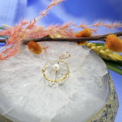 Image 2 of Two-tone gold pendant with pearl