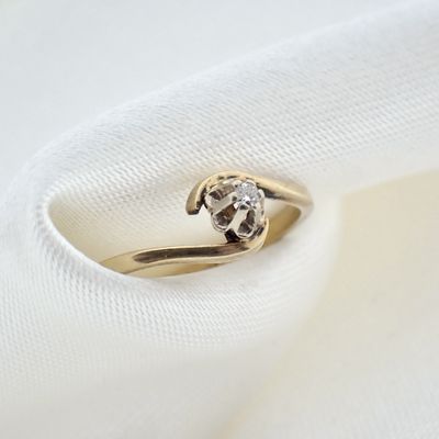 Image 2 of Gold solitaire ring with diamond 0.025 ct.