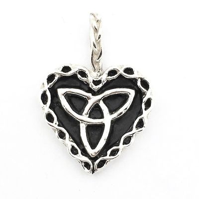 Silver Celtic pendant with triquetra symbol Image 1 of Silver Celtic pendant with triquetra symbol