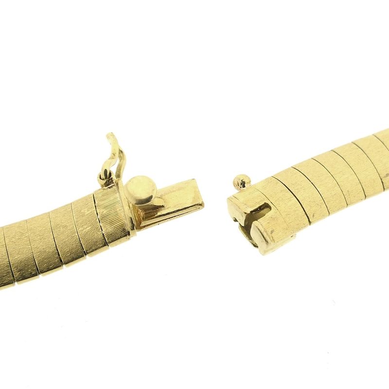 Image 6 of Gold matte Omega link necklace