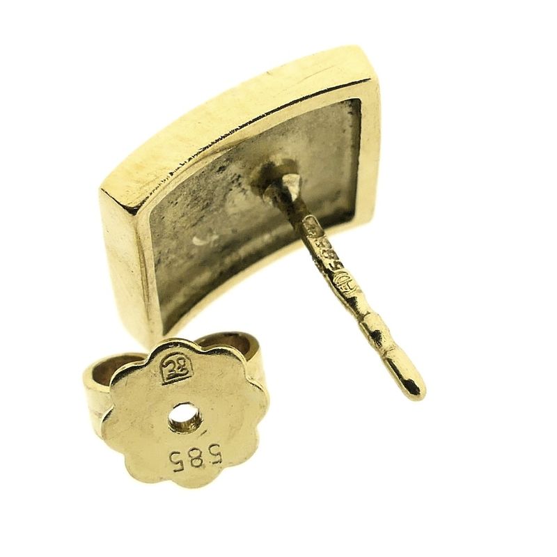 Image 7 of Gold stud earrings with diamond; 0.07 ct.