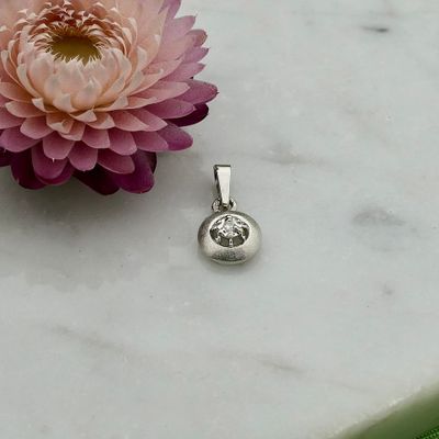 Image 2 of 18K White Gold Minimalist Pendant with Diamond