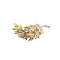 Exclusive two-tone gold leaf brooch with diamond 0.065