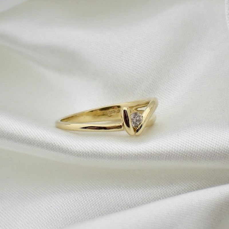 Image 6 of Golden fantasy ring with diamond | 0.10 ct.