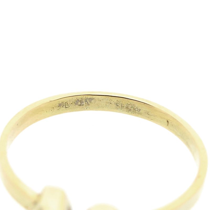 Image 8 of Gold ring with zirconia